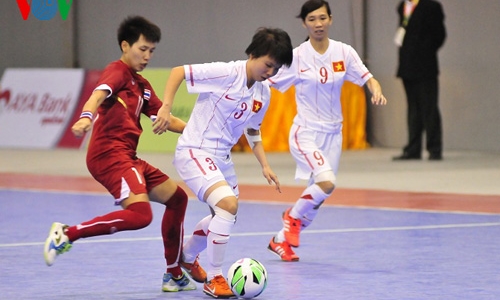 Futsal nữ Việt Nam ngậm ngùi nhận HCB